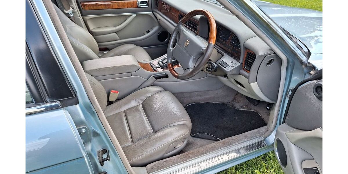 Jaguar XJ 146.244 km 3.999 &euro; Bitburg 54634