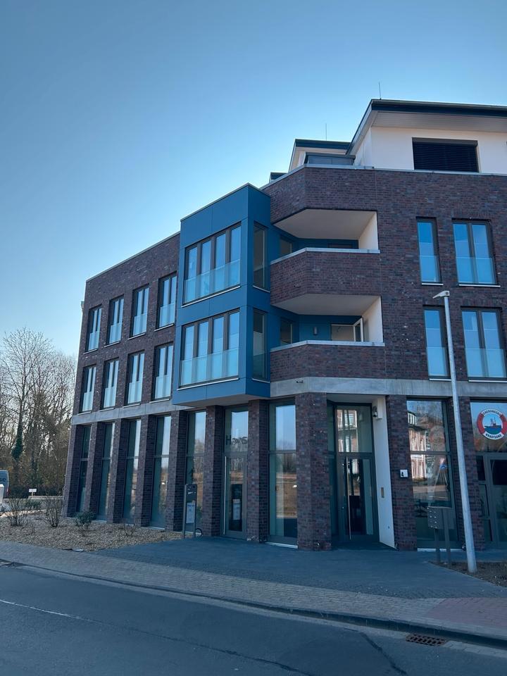 Moderne 2-Zimmer-Wohnung mit Balkon, Tiefgarage & Aufzug