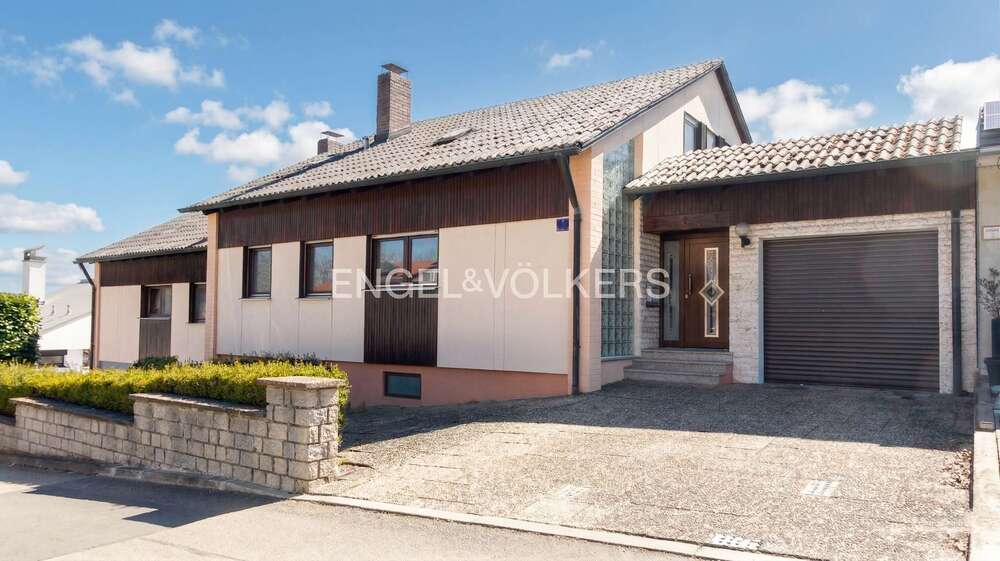 Einfamilienhaus Lappersdorf - 6 Zimmer, 135 m&sup2;, 525.000&euro; | Angebot:26442754