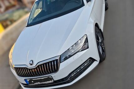 Skoda Superb 63.000 km 29.000 &euro; Mönchberg OT Schmachtenberg 63933