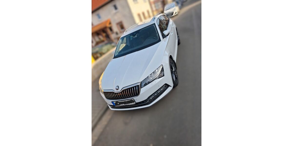 Skoda Superb 63.000 km 29.000 &euro; Mönchberg OT Schmachtenberg 63933