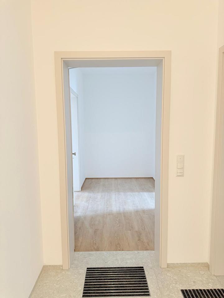 2 Zimmer Wohnung mit Balkon