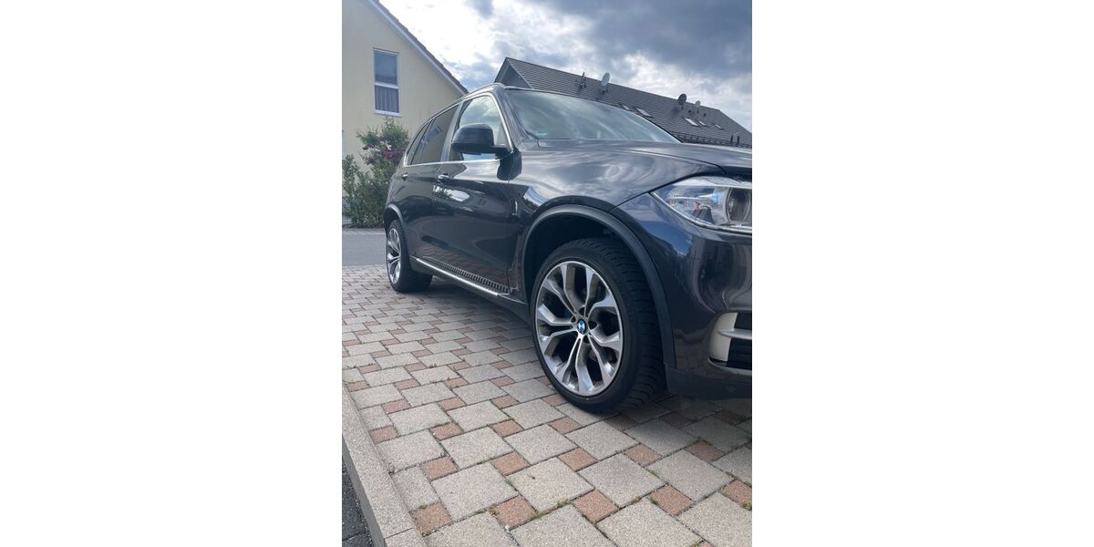BMW X5 195.000 km 17.500 &euro; Rauenberg 69231