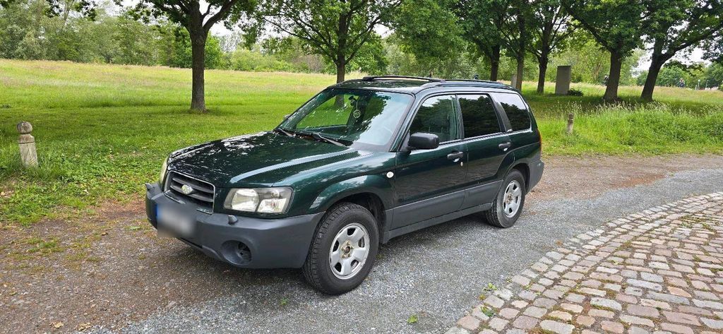 Subaru Forester 330.000 km 2.600 € Stuhr 28816