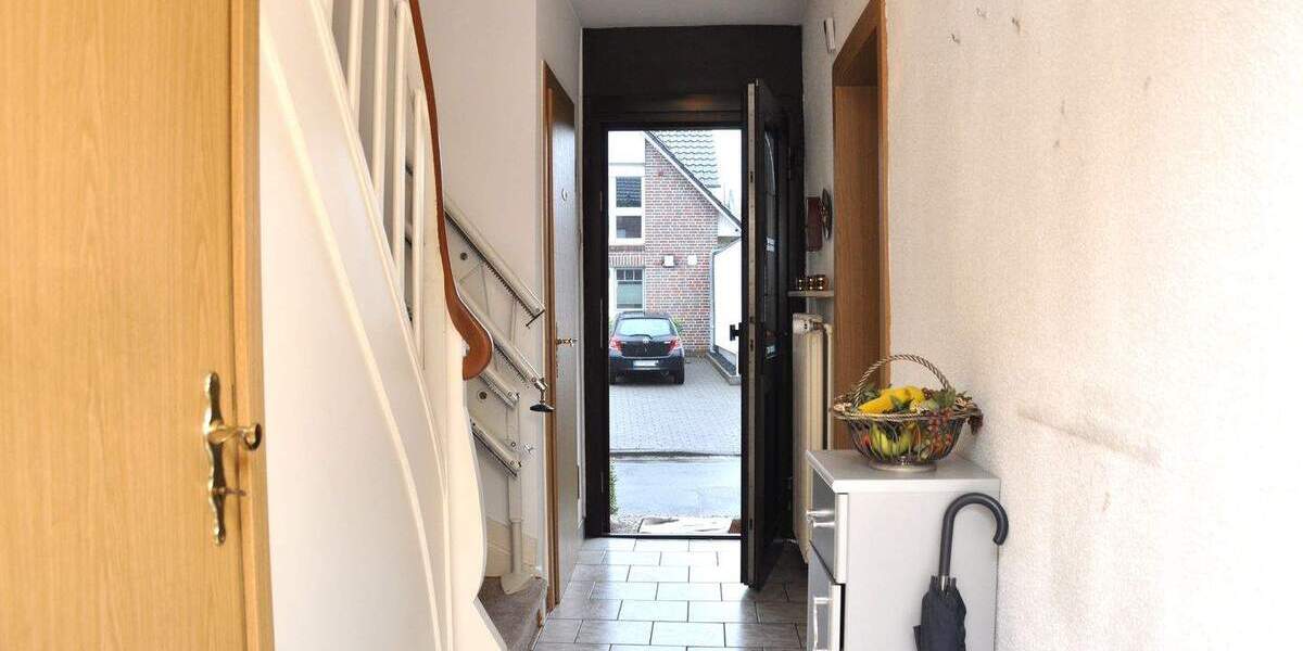 Reihenendhaus Duisburg Hochemmerich - 5 Zimmer, 87 m&sup2;, 249.000&euro; | Angebot:25390877