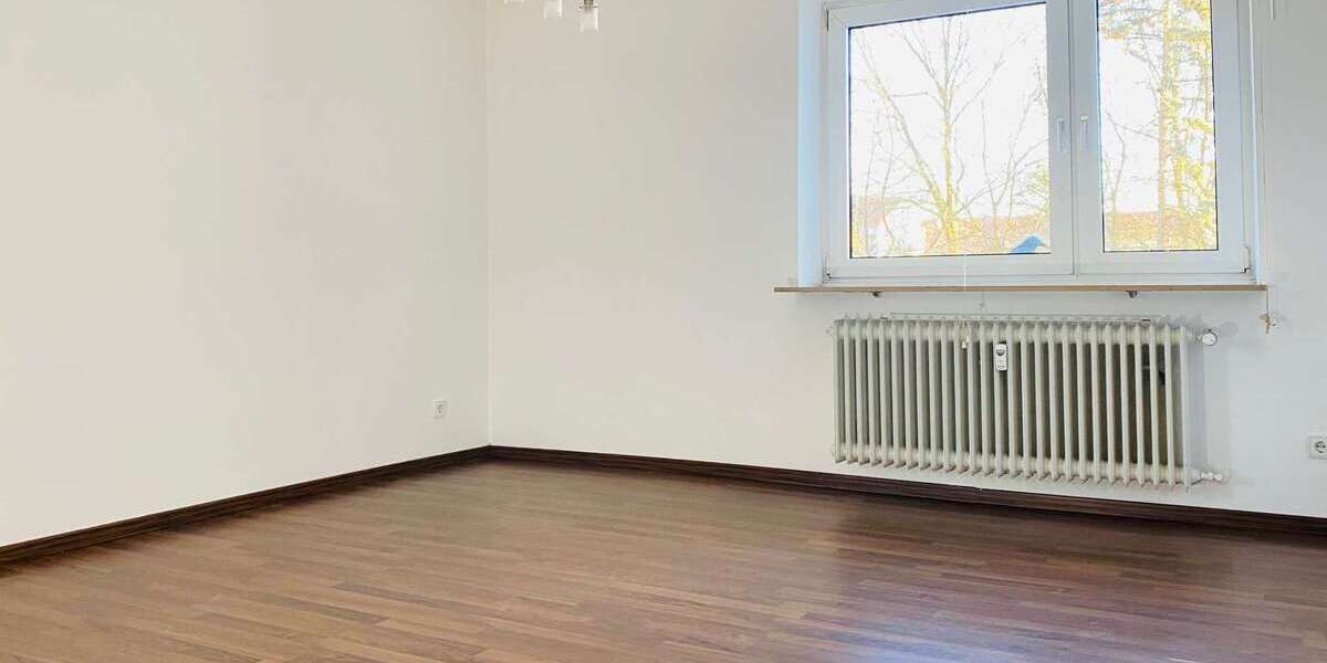 Etagenwohnung Erlangen Am Anger - 2 Zimmer, 40 m&sup2;, 500&euro; | Angebot:25523396