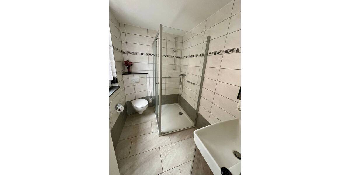 Mehrfamilienhaus, Wohnhaus Geratal OT Geraberg Geraberg - 9 Zimmer, 234 m&sup2;, 158.000&euro; | Angebot:26277481