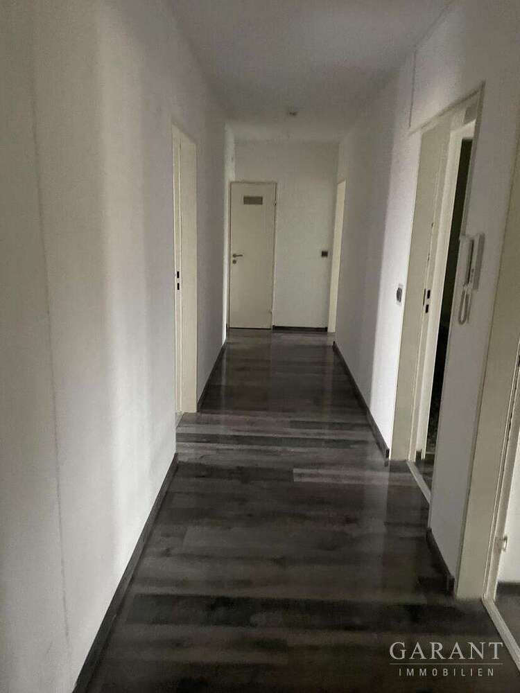 Wohnung zum Kaufen in Traunreut 189.000 € 93 m²