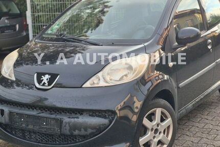 Peugeot 107 180.235 km 1.990 &euro; Frankfurt am Main 65931