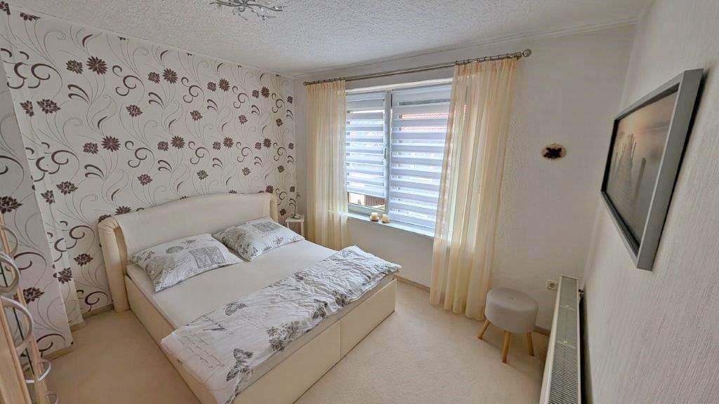 Einfamilienhaus Schleusingen - 6 Zimmer, 165 m&sup2;, 199.500&euro; | Angebot:25679332