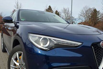 Alfa Romeo Stelvio 126.000 km 19.800 &euro; Puchheim 82178