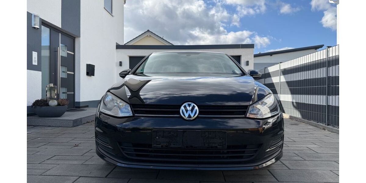 VW Golf 180.000 km 7.999 &euro; Riedlingen 88499
