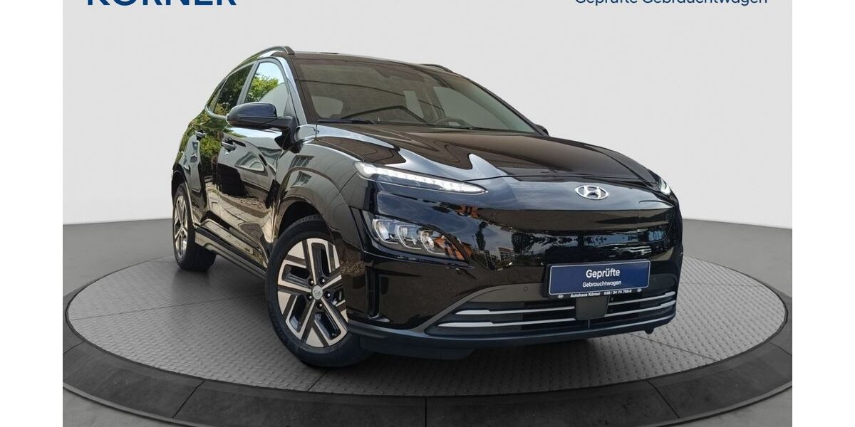 Hyundai KONA 30.926 km 26.900 &euro; Berlin 12683