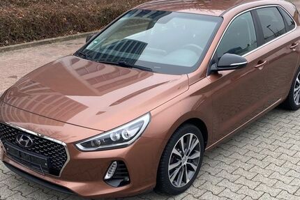 Hyundai i30 107.000 km 10.450 &euro; Frankfurt am Main 60389