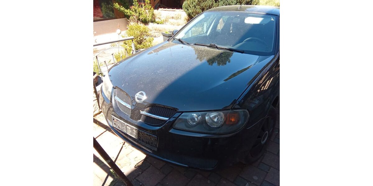 Nissan Almera 141.000 km 700 &euro; Mainburg 84048