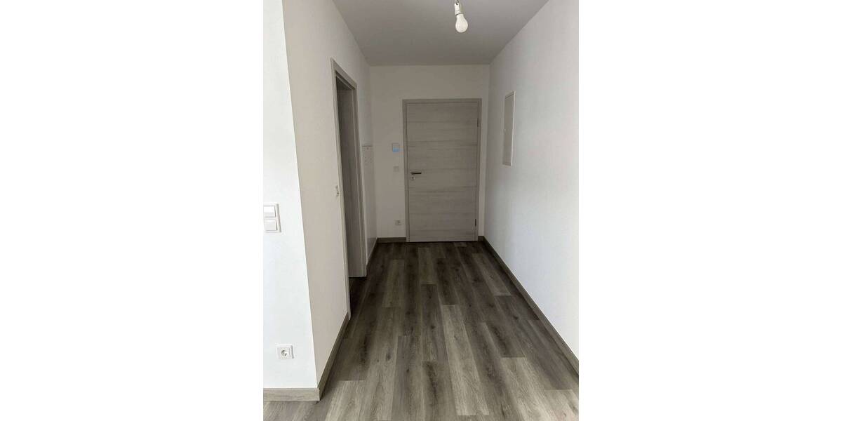 Etagenwohnung Aach Hohensonne - 3 Zimmer, 102 m&sup2;, 1.150&euro; | Angebot:26346023