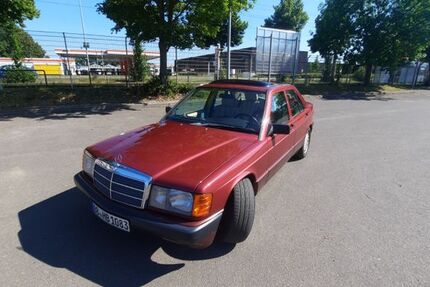 Mercedes-Benz 190 217.000 km 8.690 &euro; Leipzig 04315