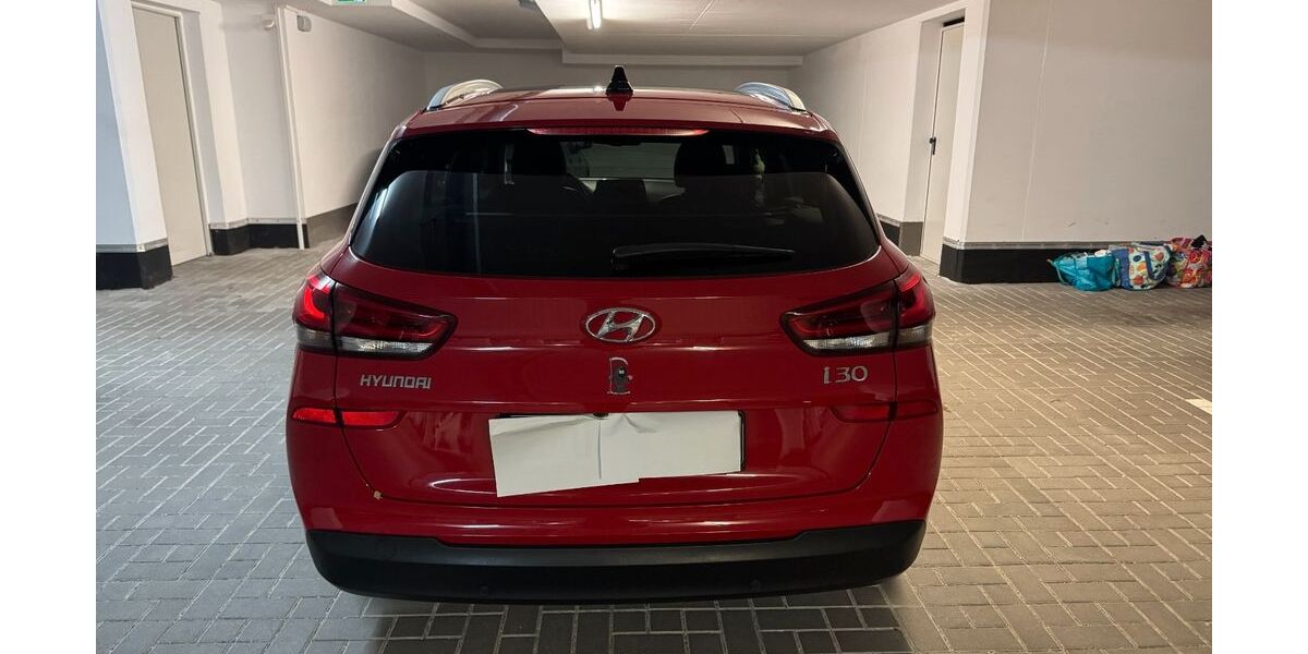 Hyundai i30 141.000 km 12.400 &euro; Neunkirchen am Sand 91233