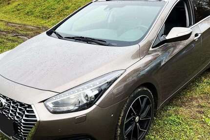 Hyundai i40 104.800 km 14.490 &euro; Hamburg 20537