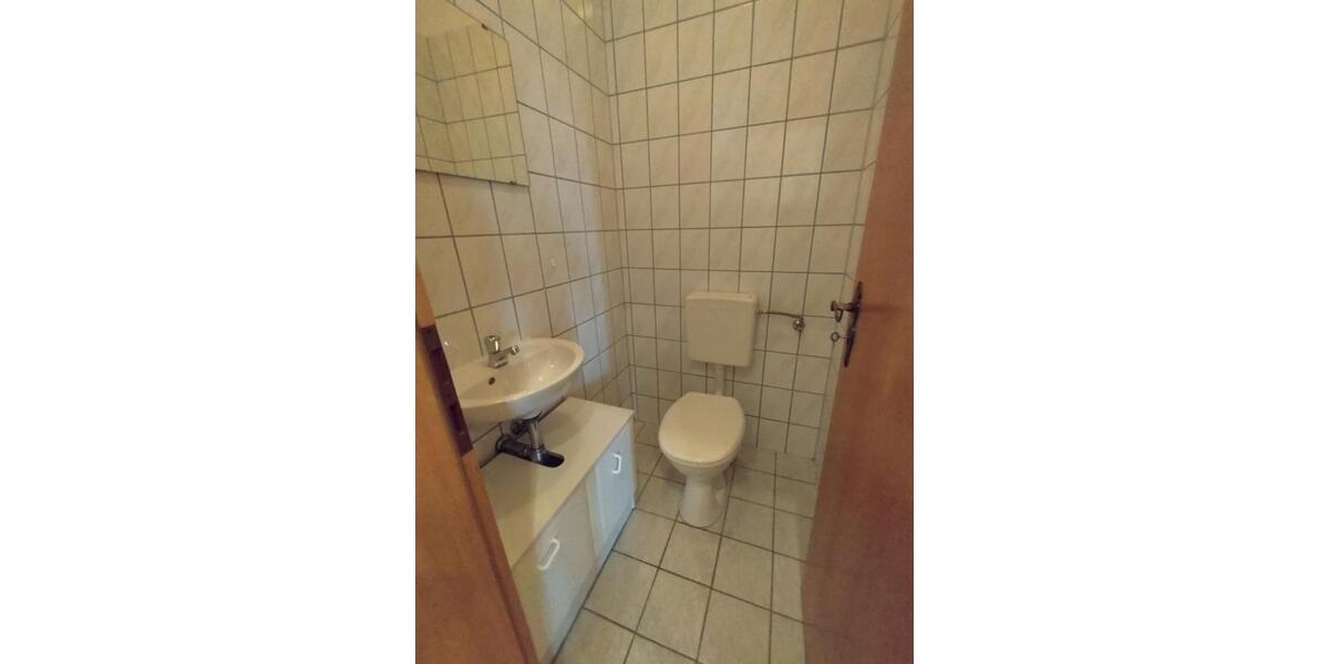 Etagenwohnung Calbe (Saale) - 5 Zimmer, 149 m&sup2;, 800&euro; | Angebot:27635503