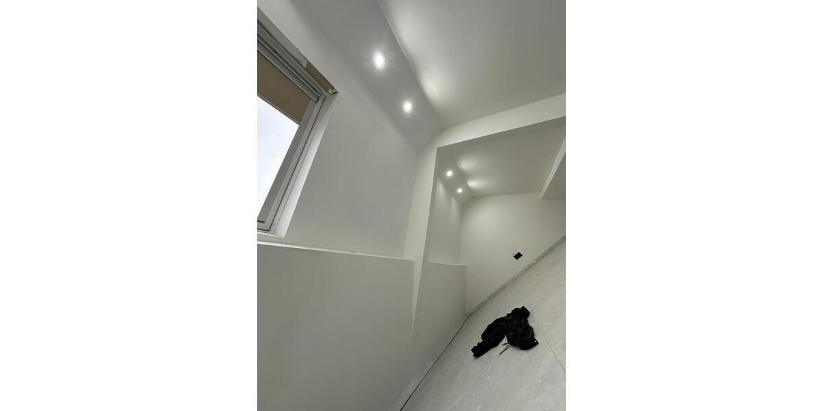 Dachgeschoßwohnung Mönchengladbach Süd - 3.5 Zimmer, 80 m&sup2;, 800&euro; | Angebot:24962609