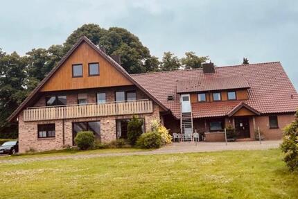 Haus Twist - 6 Zimmer, 170 m&sup2;, 1.390&euro; | Angebot:25944476