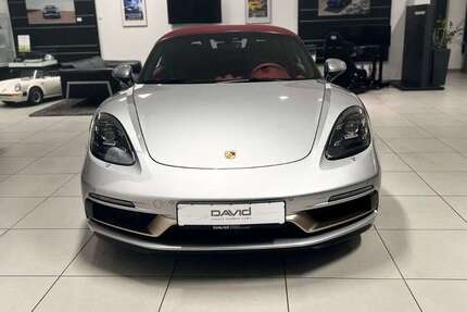 Porsche Boxster 1.795 km 94.718 € Hamburg 22047