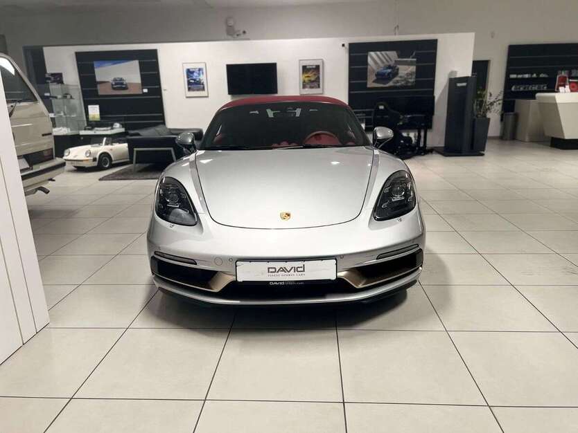 Porsche Boxster 1.795 km 94.718 € Hamburg 22047