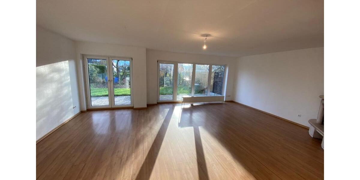 Reihenhaus Algermissen - 5 Zimmer, 142 m&sup2;, 390.000&euro; | Angebot:26844544