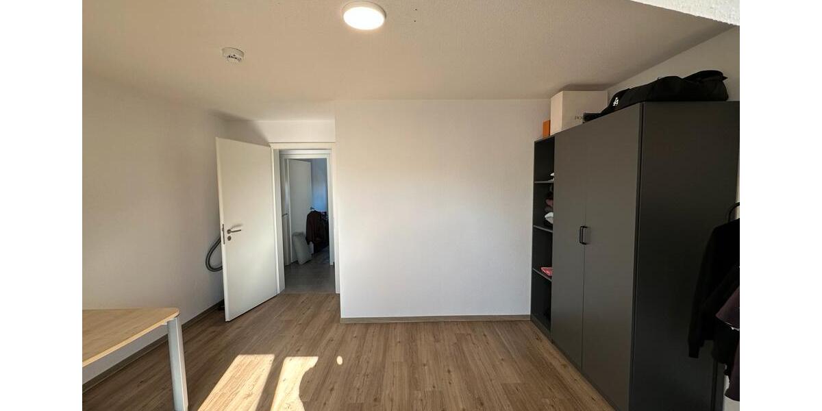 Dachgeschoßwohnung Königslutter am Elm - 3 Zimmer, 94 m&sup2;, 951&euro; | Angebot:25305528