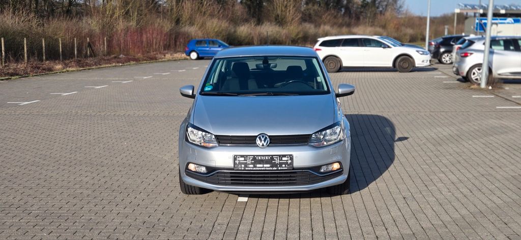 VW Polo 112.000 km 8.290 &euro; Baesweiler 52499