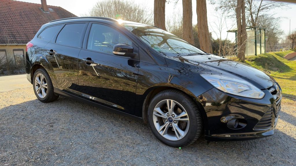 Ford Focus 133.476 km 5.900 &euro; Bokel 27616