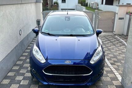 Ford Fiesta 110.600 km 5.899 € München 81825