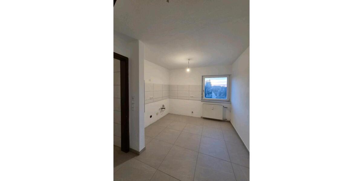 Dachgeschoßwohnung Aerzen - 3 Zimmer, 88 m&sup2;, 599&euro; | Angebot:26248077