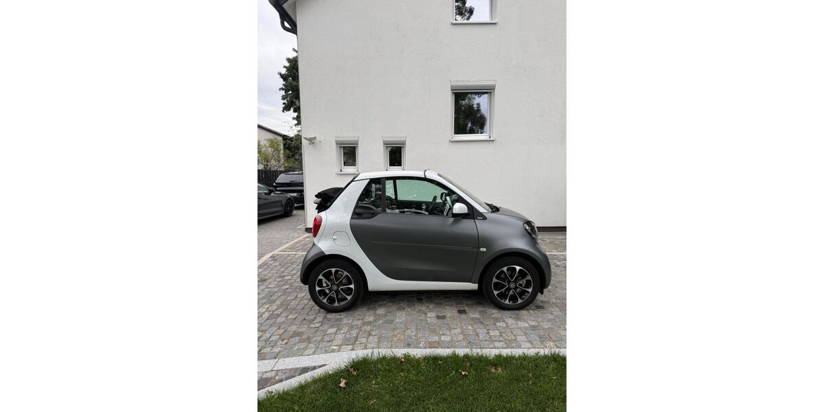 Smart ForTwo 104.000 km 11.900 &euro; München 81827