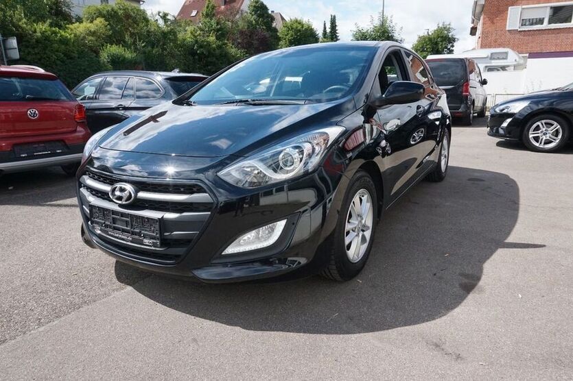 i30