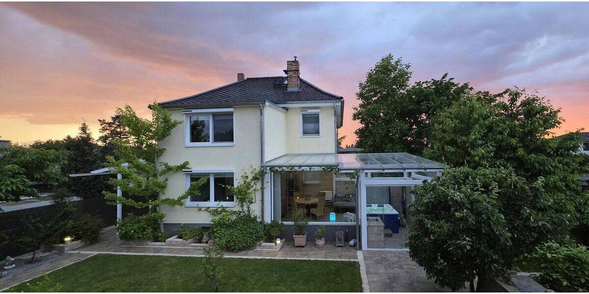 Einfamilienhaus Oberkrämer Bötzow - 7 Zimmer, 249 m&sup2;, 759.000&euro; | Angebot:26809692