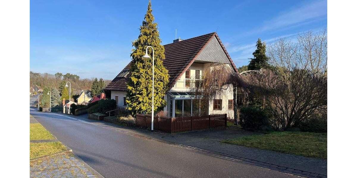 Einfamilienhaus Lawitz - 9 Zimmer, 304 m&sup2;, 365.000&euro; | Angebot:24180669