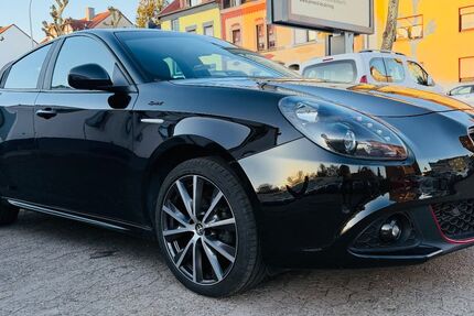 Alfa Romeo Giulietta 97.000 km 13.900 &euro; Saarbrücken 66115