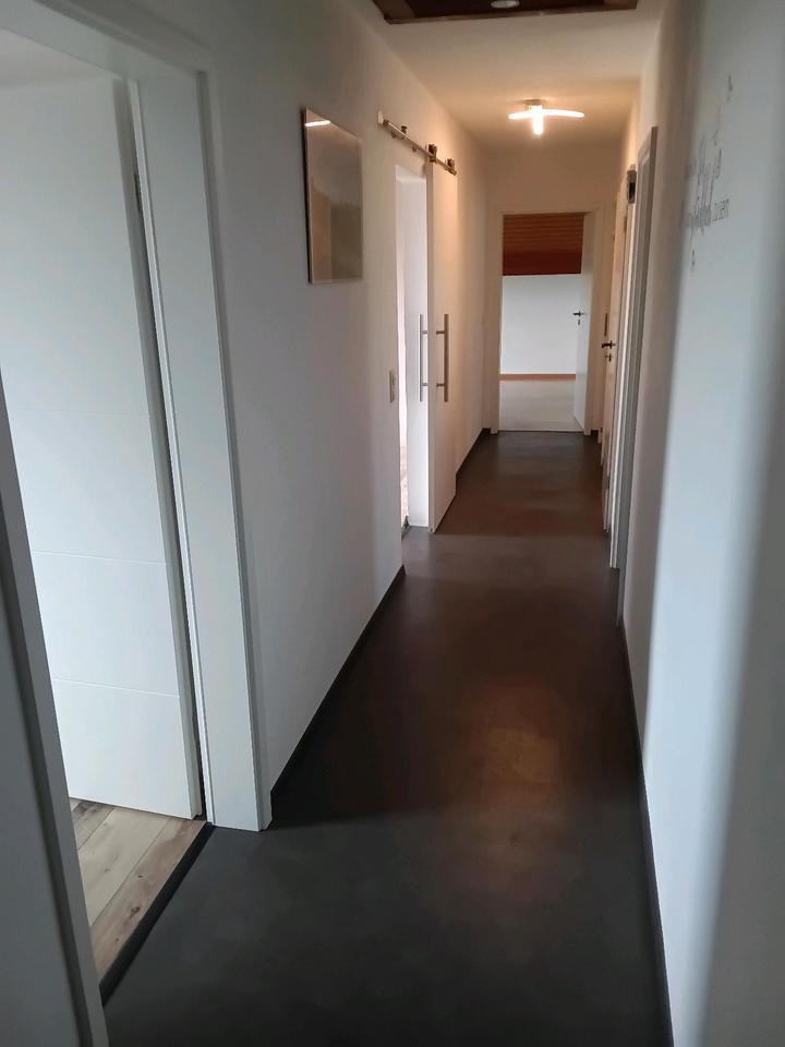Schöne Wohnung Dachterasse optional mit Zusatzgrundstück
