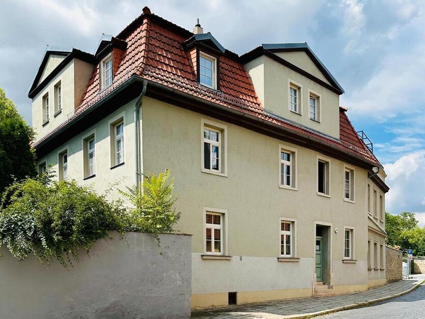 Charmante 2-Raum-Wohnung in historischem Ambiente – Wohnen nahe des Naumburger Doms