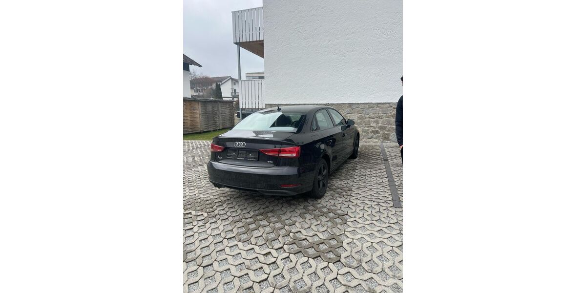 Audi A3 149.000 km 15.600 &euro; Regen 94209