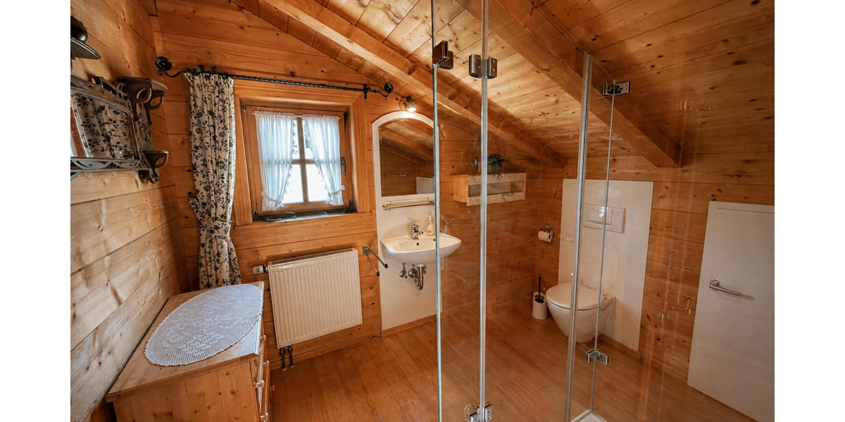 Einfamilienhaus Irschenberg Reichersdorf - 4 Zimmer, 128 m&sup2;, 1.800&euro; | Angebot:26788147