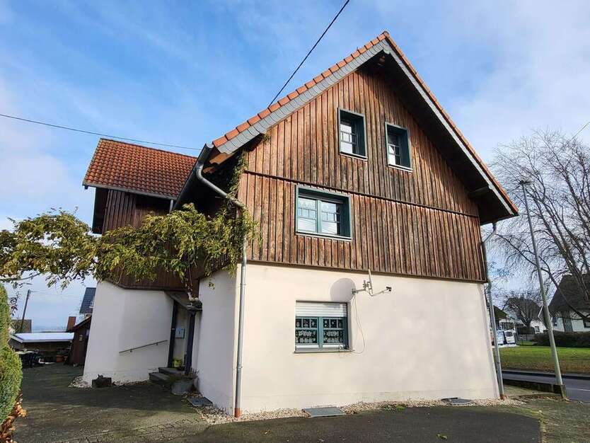 Haus zum Kaufen in Güllesheim 250.000 € 190 m²