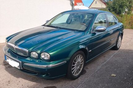 Jaguar X-Type 254.133 km 2.850 &euro; Ansbach 91522
