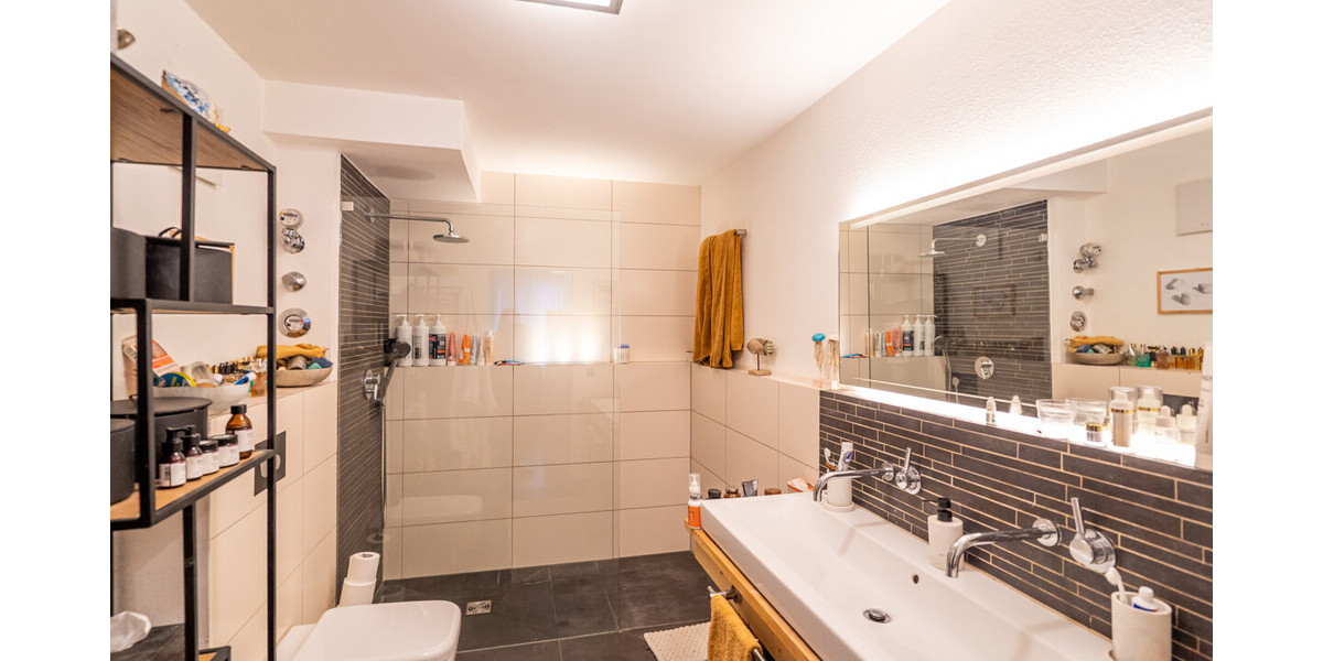 Wohnen am Tegernsee! Familienhaus mit Sauna, Kamin & Bergblick - Reihenmittelhaus Gmund am Tegernsee | Angebot:25714536