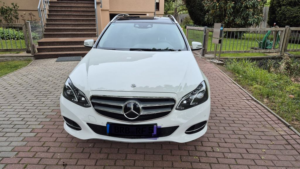 Mercedes-Benz E 300 243.640 km 14.000 &euro; Beetzsee 14778