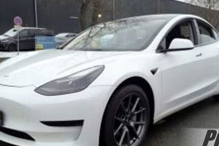 Tesla Model 3 85.800 km 21.450 &euro; Schöningen 38364