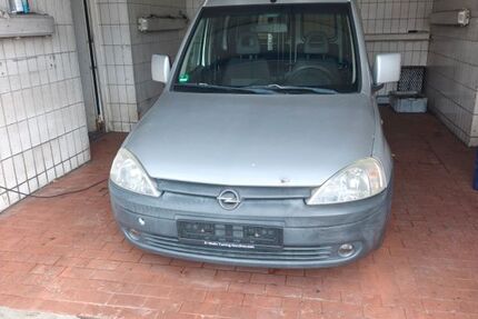 Opel Combo 204.000 km 2.599 &euro; Nordhausen 99734