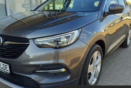 Opel Grandland (X) 65.000 km 15.990 &euro; Grevesmühlen 23936